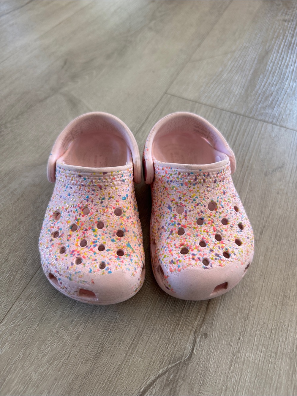 CROCS Kids Classic Clog in Pastel Pink with Rainbow Speckle
